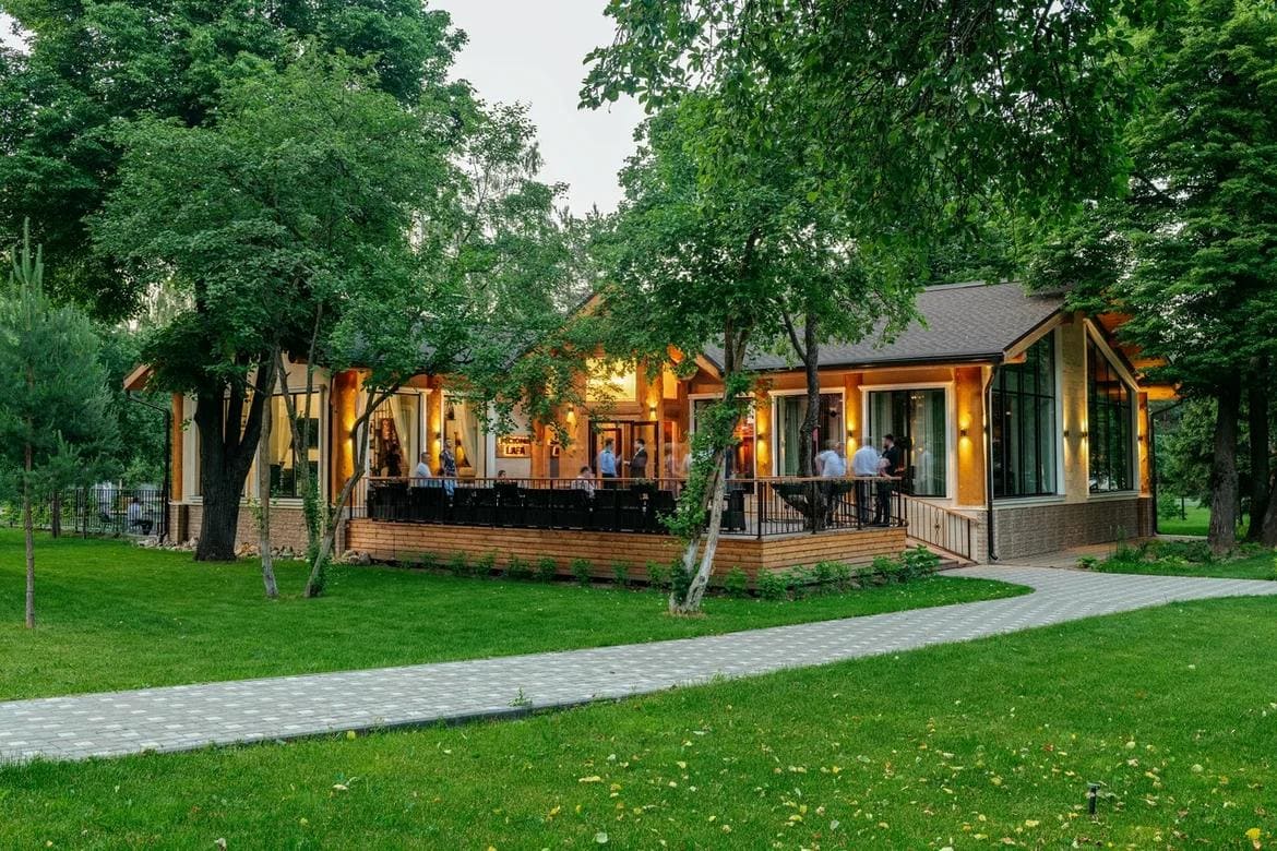 Местоположение